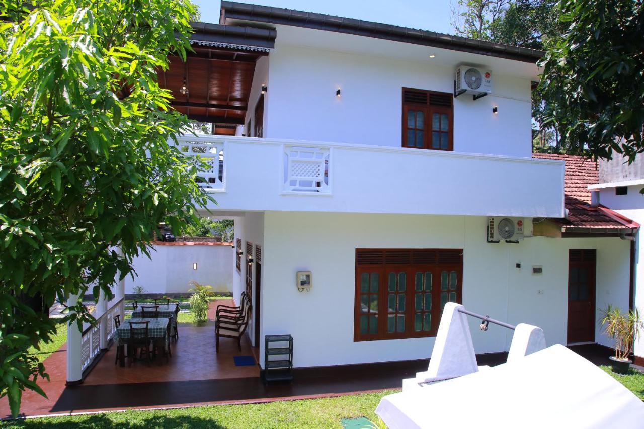 Aken Villa Hikkaduwa Bagian luar foto